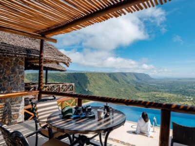 5 Days Tanzania Lodge Safari
