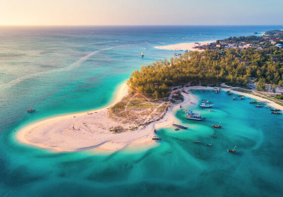6 Days Tanzania Luxury Safari and Beach Gateway